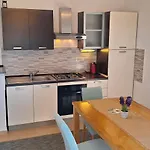 Lejlighed Summerhouse Omis *