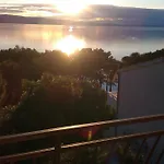 Summerhouse Omis *