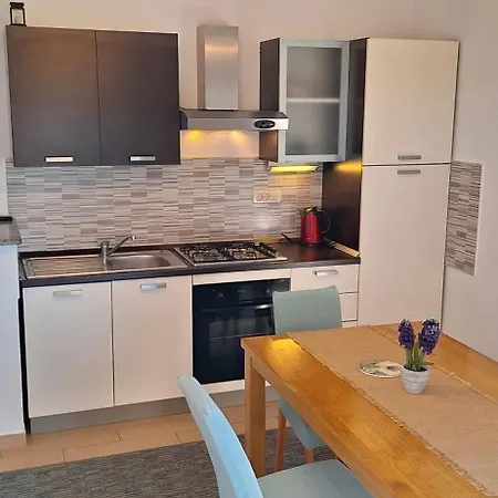 Апартаменты Summerhouse Omis *