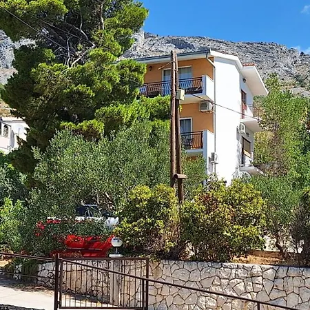 Summerhouse Omis * Дуче
