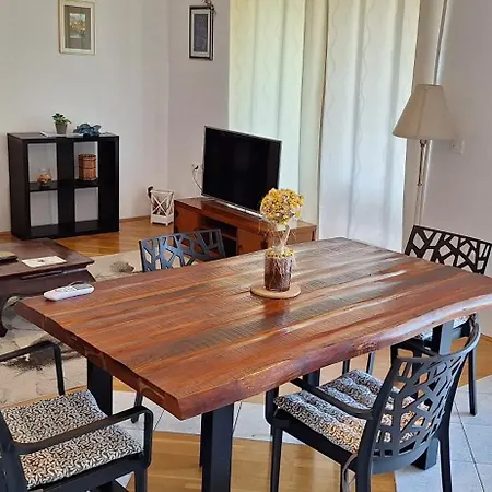 Summerhouse Omis