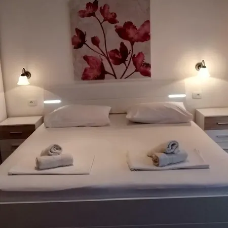 아파트 Summerhouse Omis *