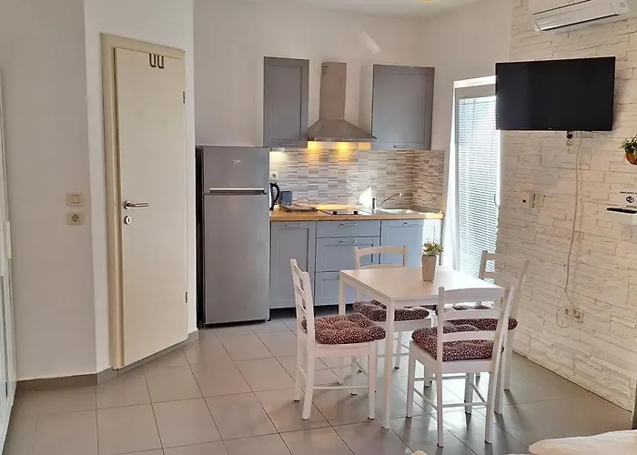 Summerhouse Omis شقة